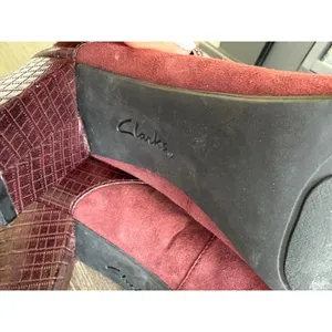 RARE Clarks Collection Burgundy‎ Suede Leather Mary Jane Block Heel Shoes Size 8 thumbnail 7