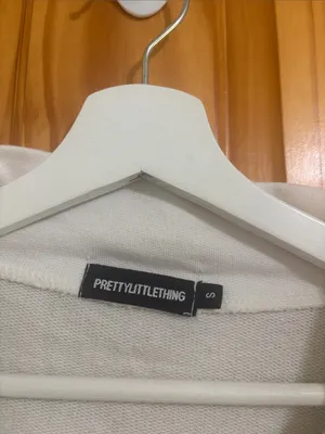 PrettyLittleThing Size Small Cropped White 1/4 Zip Sweatshirt thumbnail 3