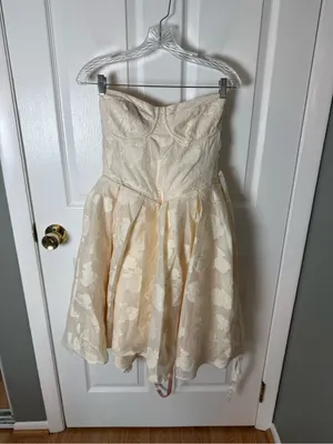 House of CB Saige Vintage Cream Floral Strapless Mini Dress L thumbnail 2