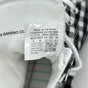 Converse x Hello Kitty Friends Chuck Taylor Star M8 W10 Picnic High Top A17697C thumbnail 16