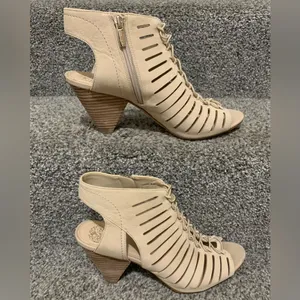 Vince Camuto Evalan Cage Cutout Sandal Booties Nude Lace-Up Heels thumbnail 3
