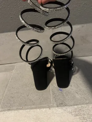 Black heels Size 9 thumbnail 3