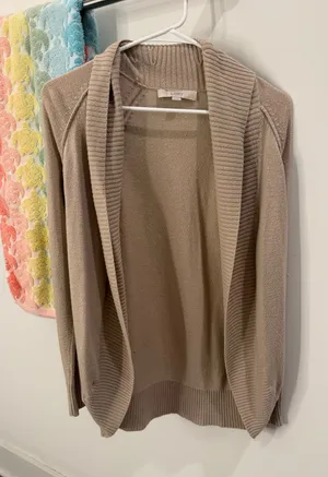 Women’s Loft Cardigan thumbnail 1