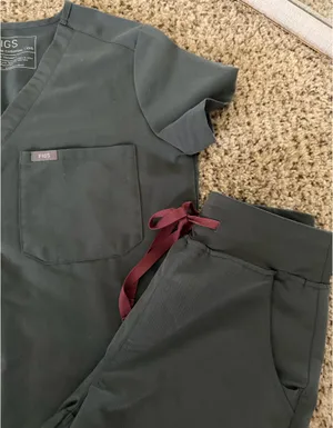 Figs scrubs set  thumbnail 3