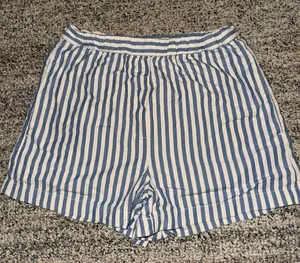 Wilfred Free Shorts thumbnail 1