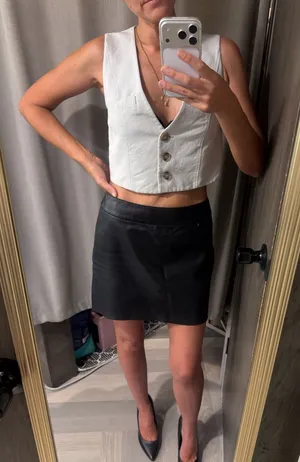 Express Y2K Vintage Genuine Leather Low Rise Mini Skirt in Black Size 0 thumbnail 1