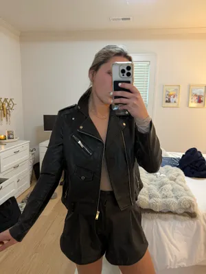 Boutique Cropped Leather Faux Jacket thumbnail 4