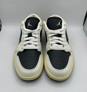 Jordan Air 1 low Wmns “Jade Smoke” size 6.5 women’s thumbnail 2