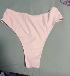 Pink bikini bottoms Size M thumbnail 1