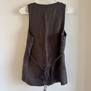 Olivaceous Brown Sleeveless Button-Down Top thumbnail 3