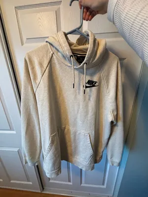 Men’s Nike Hoodie thumbnail 1