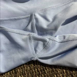 Alo Yoga High Waist Airlift Capri Legging Seashell Blue Size Large thumbnail 5