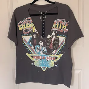 Aerosmith Reworked World Tour Band Tee Medium thumbnail 1
