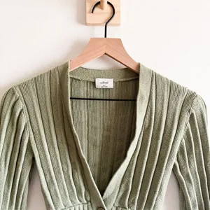 Aritzia Wilfred Merino Wool V-neck Cardigan Size XXS thumbnail 4