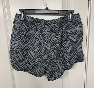 North Face Shorts The thumbnail 2