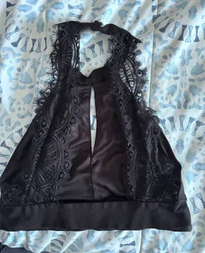 Black Lace Lulus Top thumbnail 1