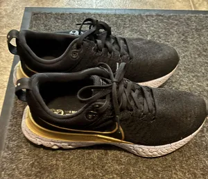 Nike Miles thumbnail 1