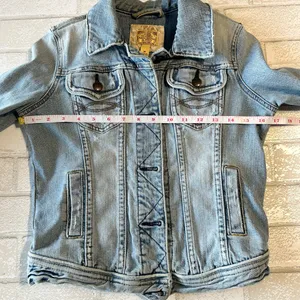 Abercrombie and Fitch Y2K Women's Classic Jean Jacket thumbnail 5