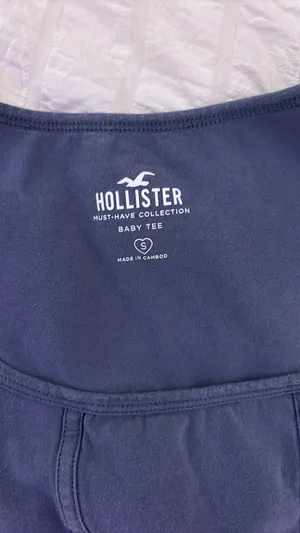 Hollister Baby Tee  thumbnail 2