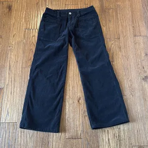 The North Face black corduroy wide leg pants size 4 thumbnail 3