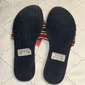Havaianas Slip on Sandals(Size 6W) thumbnail 2