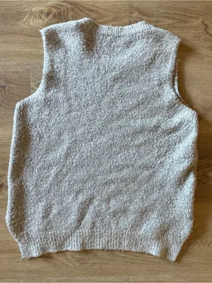 Knit Sleeveless Sweater Vest - Neutral Cream thumbnail 2