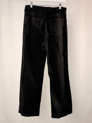 Abercrombie & Fitch Curve Love The 90's Straight Ultra High Rise Jeans‎ in Black thumbnail 3