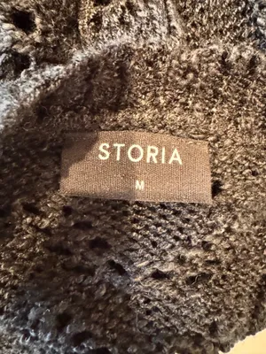 Storia Black Pointelle Open Weave Cropped Sweater M thumbnail 4