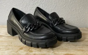 Madden Girl Chunky Y2K Black Loafers Size 6M Vegan Leather Platform Preppy Retro thumbnail 1