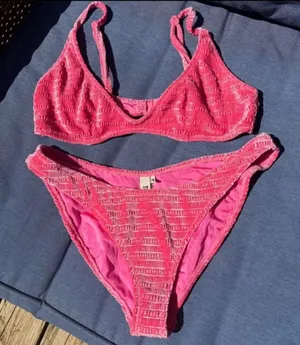 Triangl Velvet Bikini thumbnail 2