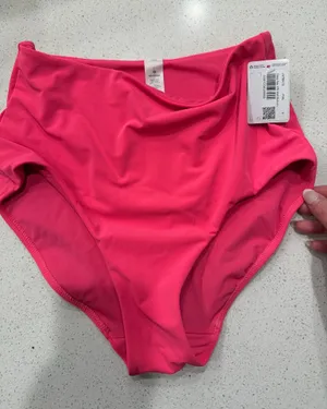 Lululemon thumbnail 1