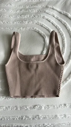 Aritzia Babaton Top thumbnail 4