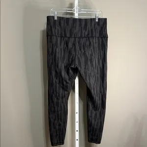 Lysse Reversible Leggings Size‎ XL Black/Gray Athleisure- Dark Woods thumbnail 6