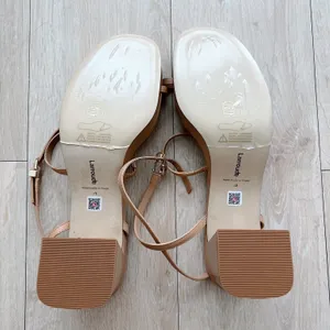 Larroude Gio Sandal Tan Size 9 thumbnail 6