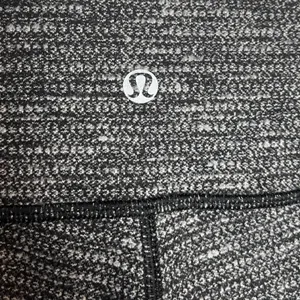 Lululemon Wunder Under Leggings‎ Black White High Rise Size 4 Yoga Pants thumbnail 4