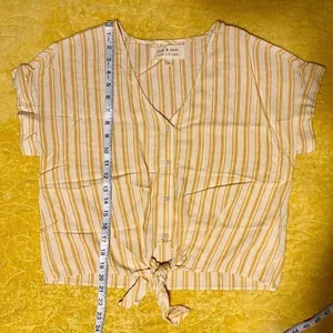 Anthropologie Cloth & Stone Yellow Striped Front Tie Crop Top Shirt thumbnail 10