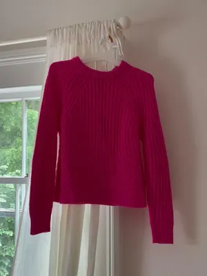 Pink Sweater thumbnail 1