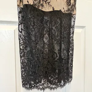 Lulus‎ Total Romance Lace Overlay Bodycon Midi Dress Black Nude Women's Size L thumbnail 9