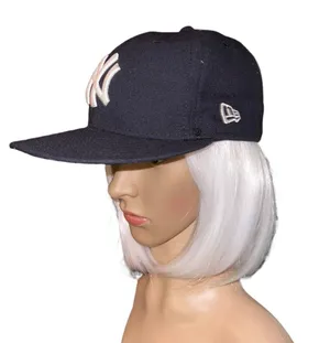 New era black Yankees cap with white logo Nwot thumbnail 1