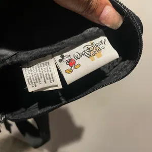 Vintage Disney World Winnie The Pooh Fanny Pack - Black Nylon Belt Bag Y2K thumbnail 6