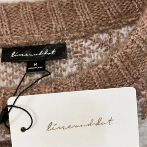 Line & Dot Houndstooth Pullover
Sweater(Size Medium) thumbnail 7