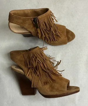 Vince Camuto Womens 9.5M Tan Suede Fringe Open Toe Wedge Ankle Booties thumbnail 1