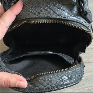 Chic Black Crossbody Bag thumbnail 8