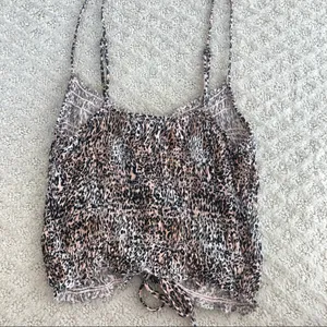 Urban Outfitters Top thumbnail 2
