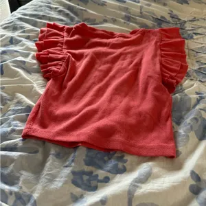 ZARA Pink Ruffle Sleeve Cropped  Top thumbnail 2
