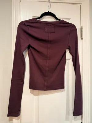 NWOT We The Free Size S Free People Ribbed V-Neck Long Sleeve Fitted Top Raw Hem thumbnail 7