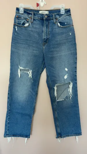Abercrombie Jeans 90s Ultra High-Rise Straight Curve Love thumbnail 1