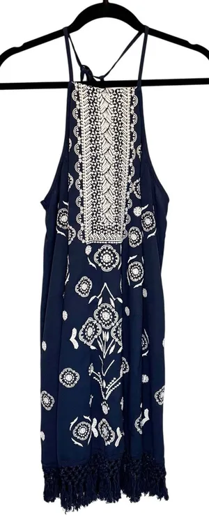 Abercrombie & Fitch Sleeveless Embroidered Shift Dress - size Medium thumbnail 1