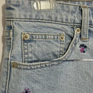 Lucky Brand Boho Lucky Pins Jean Short floral Embroidery Size 4/27 Cut Off Jorts thumbnail 4