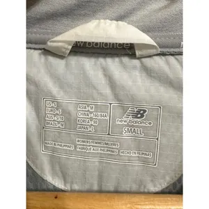 New Balance women's aqua‎ windbreaker jacket Small thumbnail 2